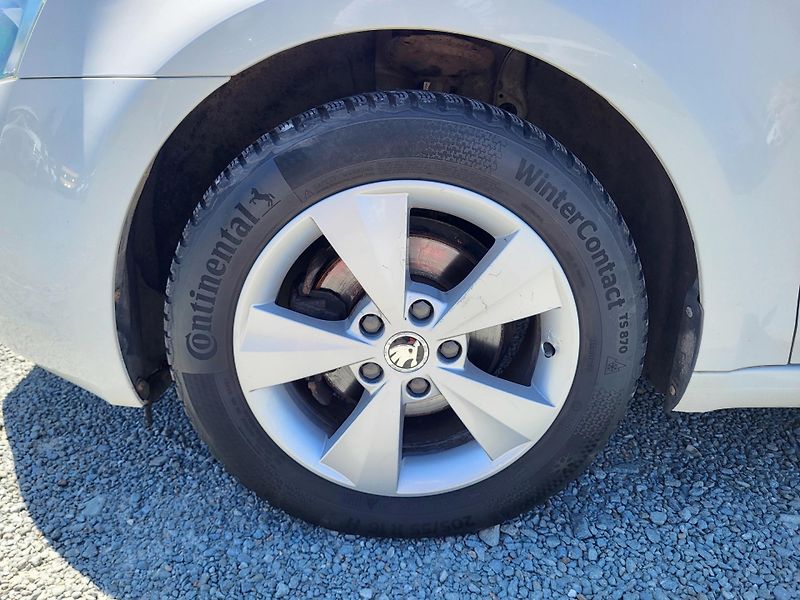 Škoda Octavia III combi 1.6 TDi 81kW STYLE - fotka 31 z 42