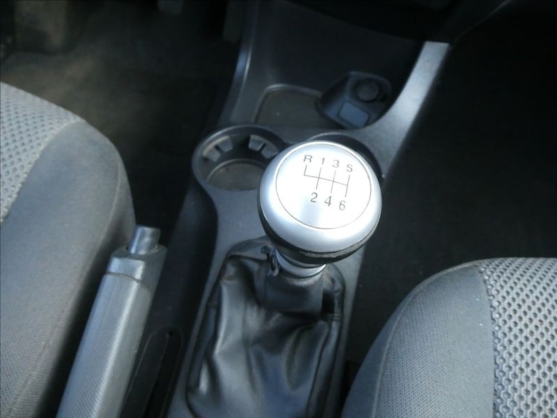 Kia Sportage 2,0 CRDi 110kW 1.MAJITEL, 4x4 - fotka 24 z 40