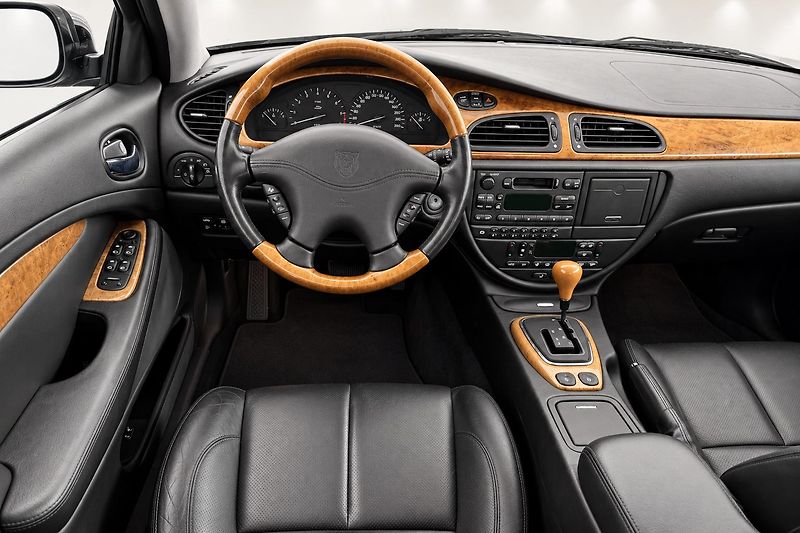 Jaguar S-Type (2001) - fotka 20 z 21
