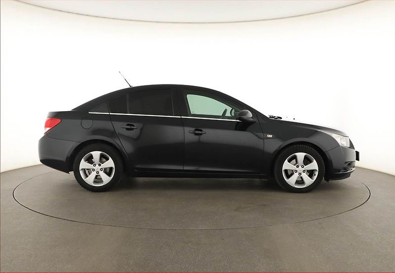 Chevrolet Cruze (2010) 2.0 VCDi, ČR,1.maj, CZ doklady - fotka 6 z 15