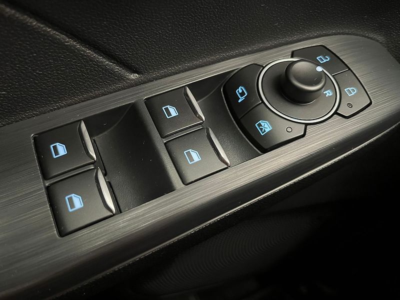 Ford Kuga 2.5 Duratec FHEV  COOL&CONNECT - fotka 23 z 65