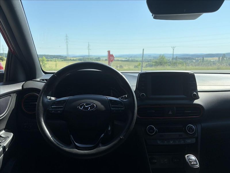 Hyundai Kona 1,0 T-GDI Style Premium - fotka 5 z 16