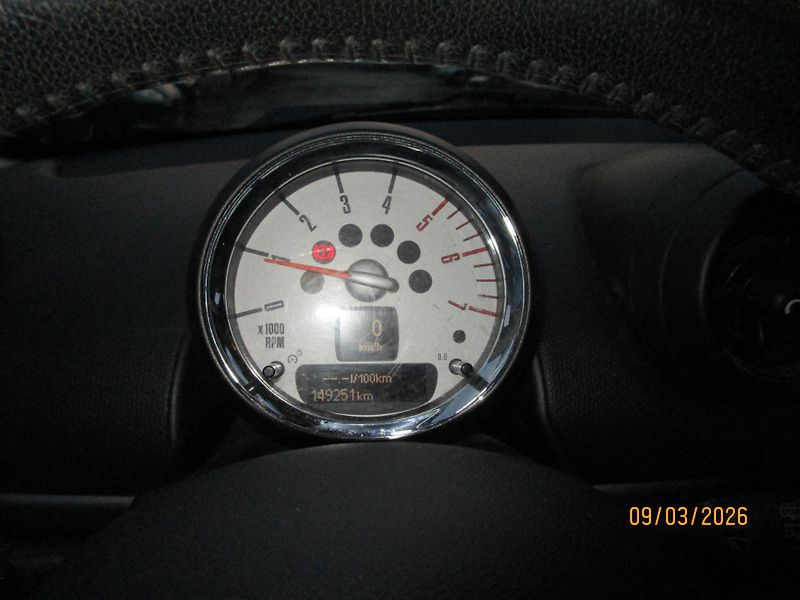 Mini Countryman (2013) 1,6 tdi - fotka 14 z 24