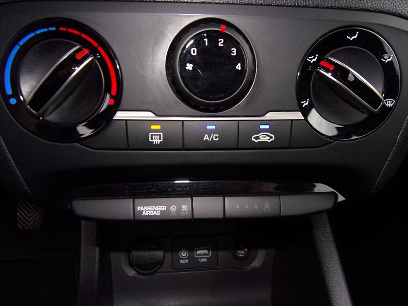Hyundai i20 1,3 Classic - fotka 19 z 26