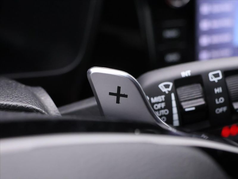 SsangYong Korando 1,5 Turbo e-XGI 120kW Aut. - fotka 24 z 39