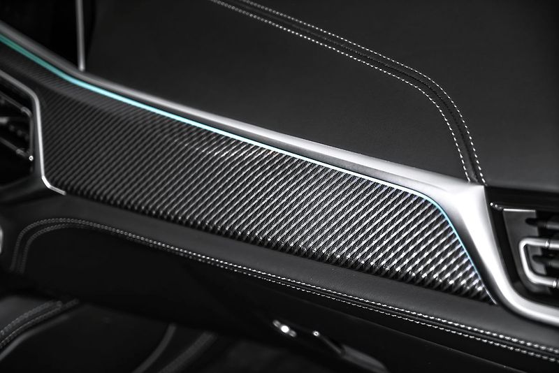 BMW X6 competition Laser Masáže - fotka 23 z 27