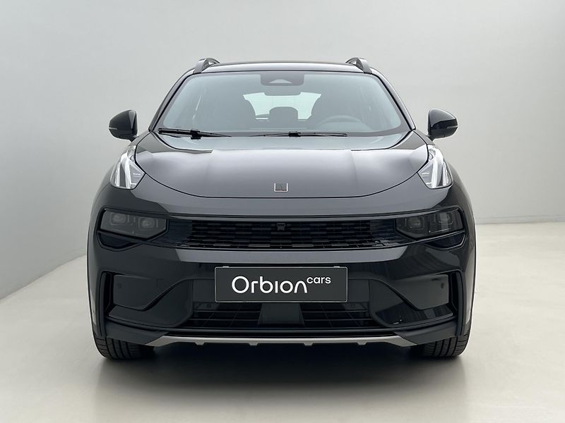 Lynk & Co 01 CORE PHEV AUT CZ 1.maj - fotka 13 z 48
