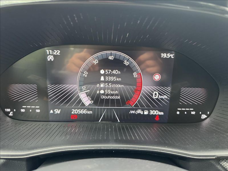 Škoda Fabia 1,0 MPI 130LET ZÁRUKA ČR DPH - fotka 17 z 29