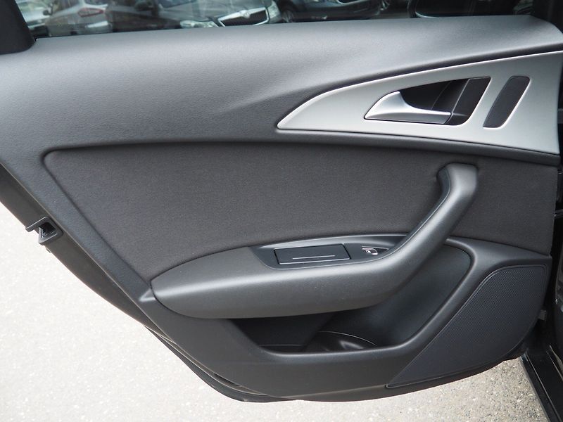 Audi A6 (2013) Avant 3.0 TDI, 150 kW - fotka 13 z 41