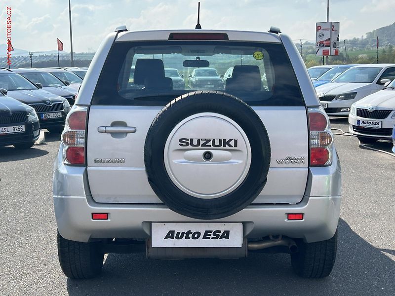 Suzuki Grand Vitara (2009) 1.6i, ČR - fotka 5 z 14