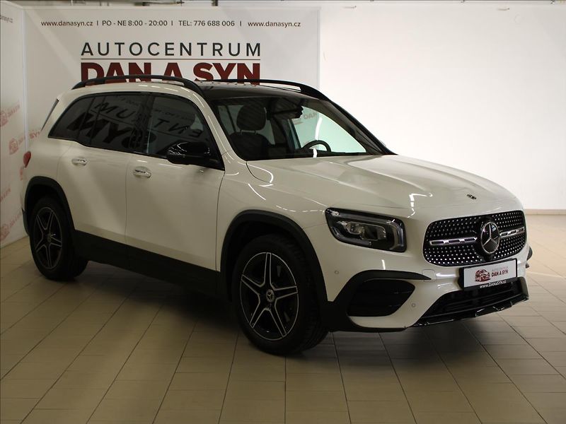 Mercedes-Benz GLB 2,0 250 4Matic AMG Line - fotka 3 z 39