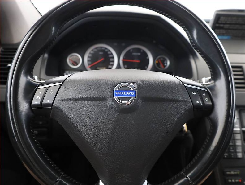 Volvo XC90 (2012) D5, 4X4, Automat, 7 míst - fotka 8 z 15