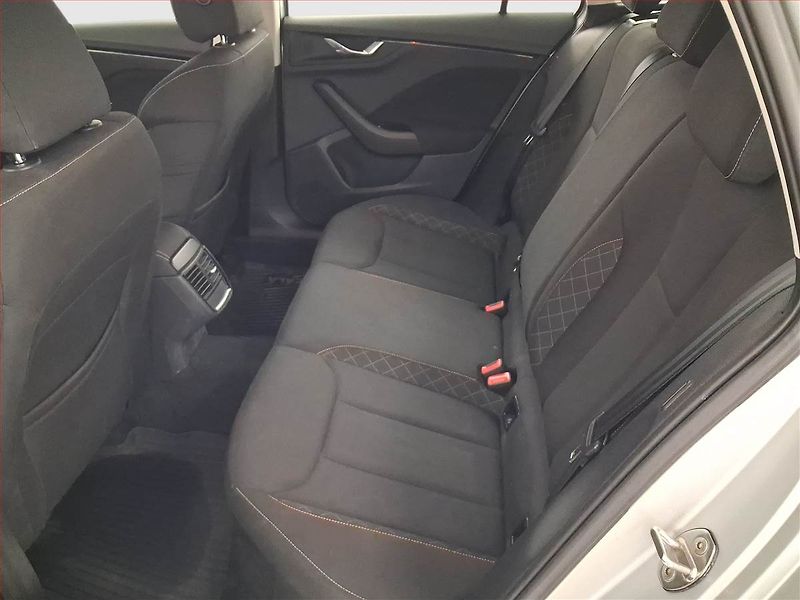 Škoda Scala (2019) Ambition 1.0 TSI, Tempomat - fotka 10 z 18