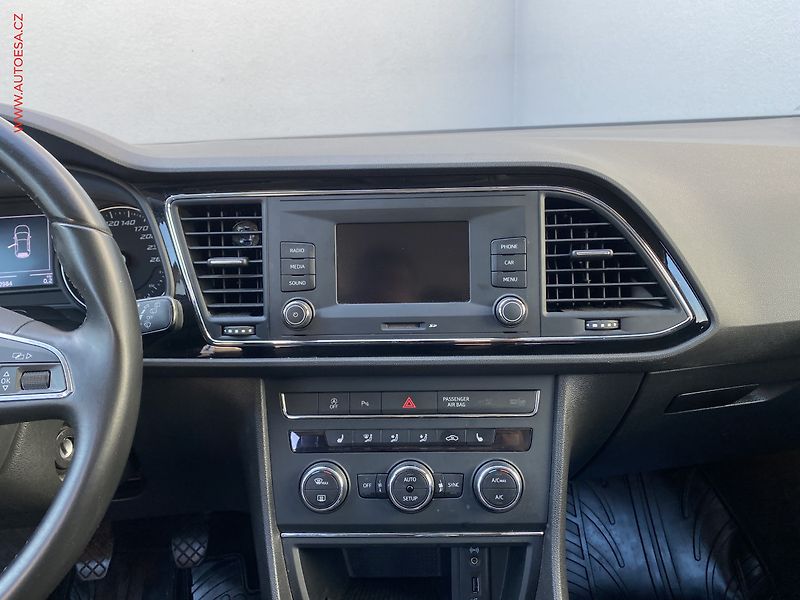 Seat Leon (2016) 1.4 TSi, Style, LED, +ALU - fotka 12 z 18
