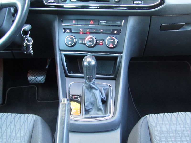 Seat Leon (2014) ST 1.2TSI 77kW DSG NAVI - fotka 17 z 40