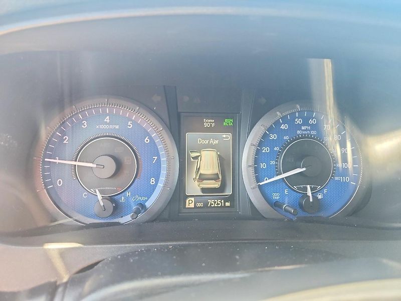 Toyota Sienna (2019) XLE 8-PASSENGER - fotka 9 z 12