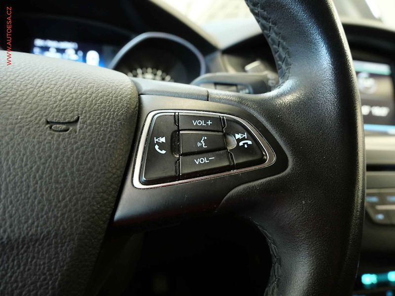 Ford Focus (2016) 1.5TDCi, 2.maj,ČR, Klima - fotka 17 z 21