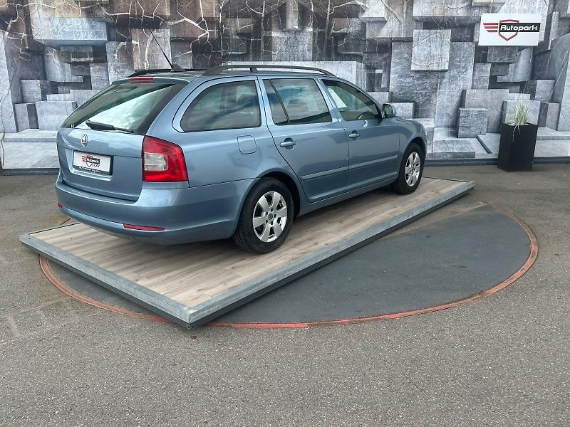 Škoda Octavia (2010) 1.6TDi, 77KW, TEMP., VYHŘ.SED. - fotka 6 z 26