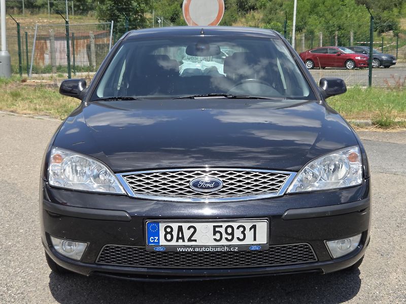 Ford Mondeo 1,8i  - fotka 2 z 10