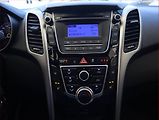 Hyundai i30 (2015) 1.6 MPI, Serv.kniha, Tempomat - náhled 12
