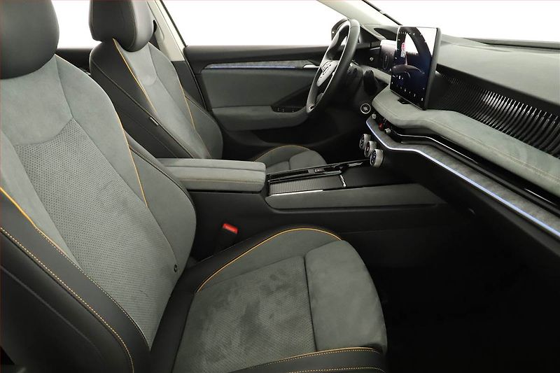 Škoda Superb (2024) 2.0 TDI - fotka 7 z 25