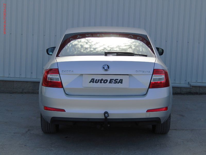 Škoda Octavia (2014) 1.6TDi, ČR, Ambiente, TZ - fotka 5 z 16