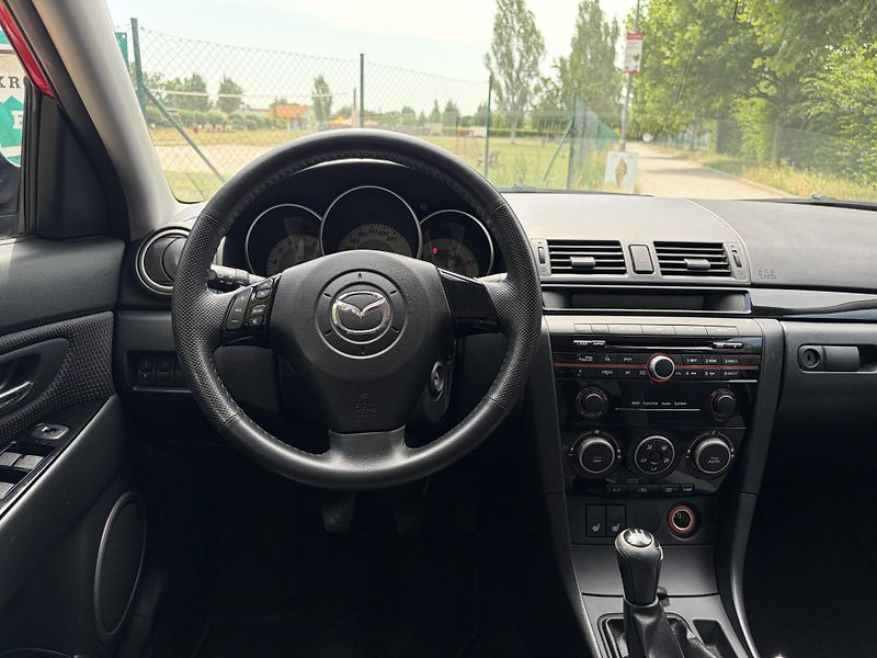 Mazda 3 1.6 Sport Active - fotka 21 z 25