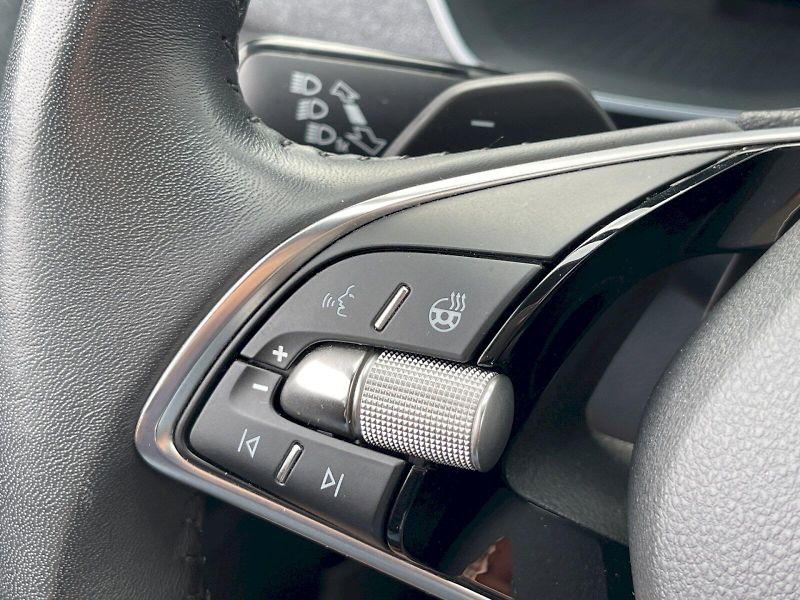 Škoda Octavia (2025) Top Selection 1.5 TSI e-TEC 11 - fotka 8 z 35