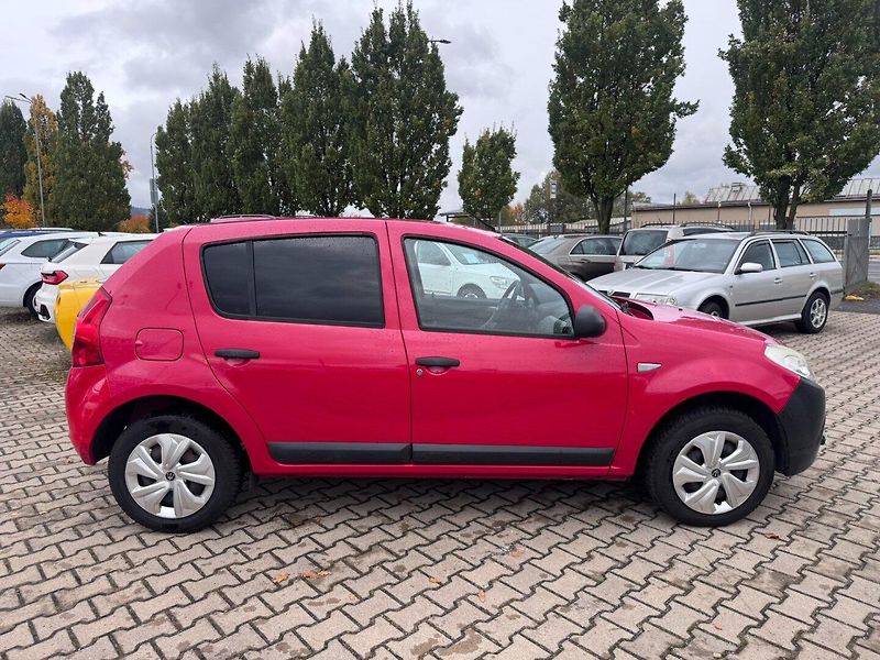 Dacia Sandero (2009) 1,2i 55KW BRZDY PNEU NOVÉ - fotka 6 z 43