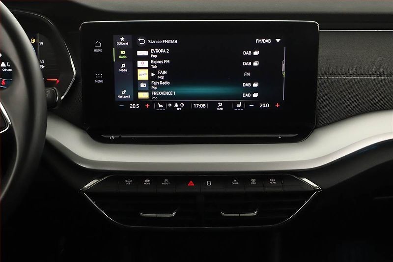 Škoda Octavia (2021) Style 1.5 TSI, ČR,1.maj - fotka 9 z 13