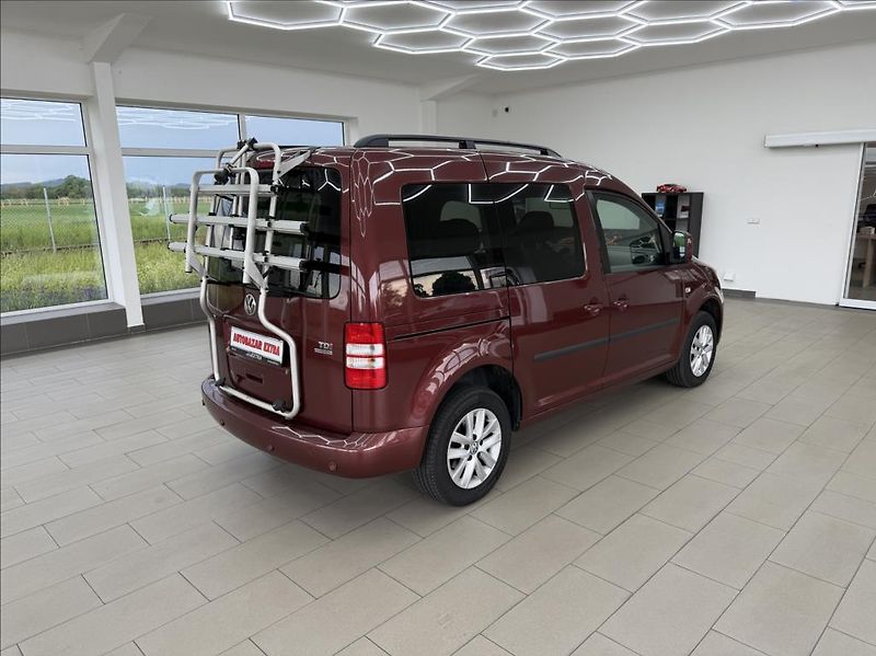 Volkswagen Caddy 1,6 TDi, 1majitel - fotka 5 z 25