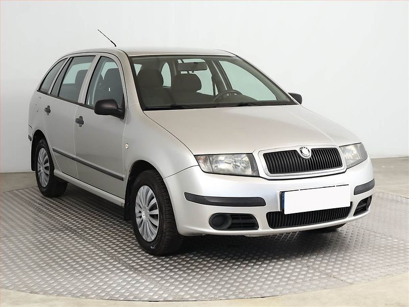 Škoda Fabia (2004) 1.2 12V, nová STK, Tažné - fotografie inzerátu