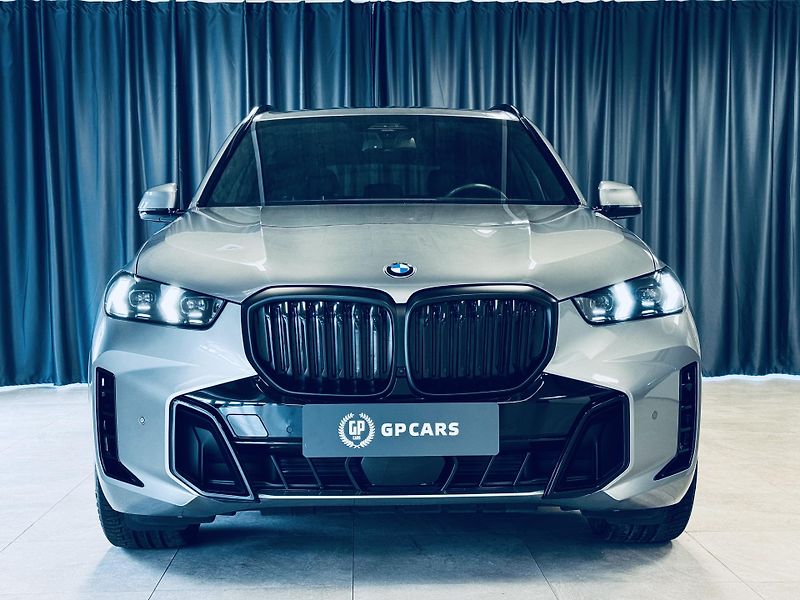 BMW X5 (2024) 30d*M-PAKET*ZÁR.29/SERVIS29 - fotka 2 z 43