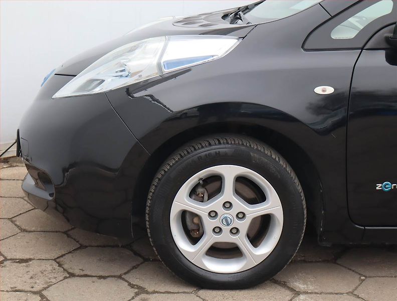 Nissan Leaf (2012) 24 kWh, SoH 62%, Automat - fotka 14 z 17
