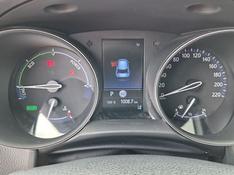 Toyota C-HR GR-Sport 2.0 Hybrid E-CVT - fotka 17 z 21