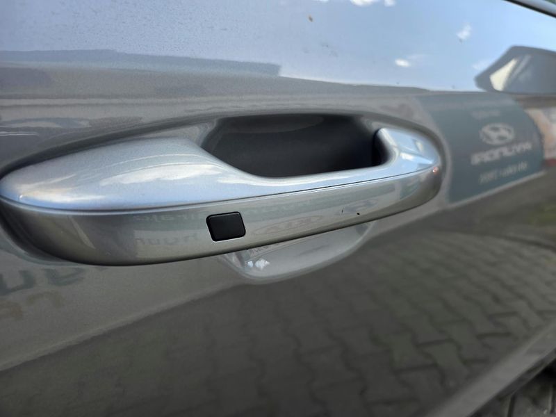 Kia Niro 1.6-HYBRID-V ZÁRUCE-NAVI-KŮŽE - fotka 24 z 26