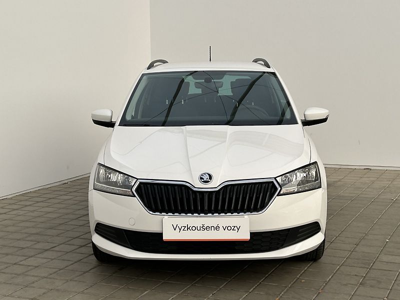 Škoda Fabia 1.0 TSI Active - fotka 4 z 25