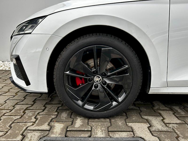 Škoda Octavia (2024) Combi 2.0 TDI 147kW DSG 4x4 RS - fotka 34 z 35