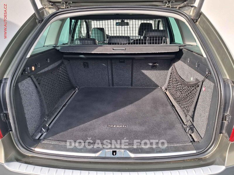 Škoda Superb (2014) 2.0TDi 4x4, Elegance, DSG - fotka 7 z 18