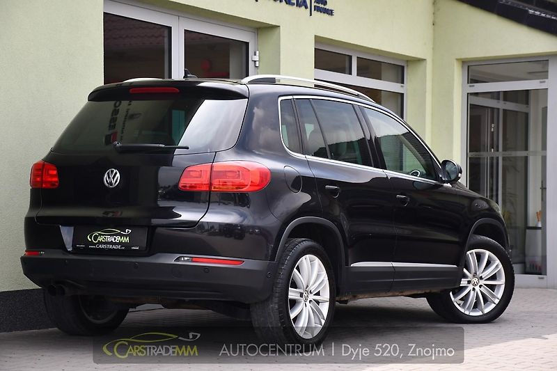 Volkswagen Tiguan 2.0TDi 103kW PANO TAŽNÉ - fotka 6 z 54