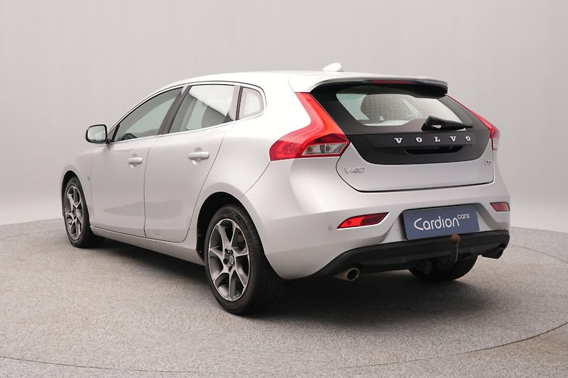 Volvo V40 D3 OCEAN RACE 1.maj - fotka 8 z 44
