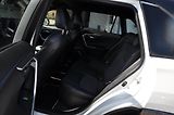 Toyota RAV4 2.5 Hybrid 131kW 4x4 Kůže - náhled 8