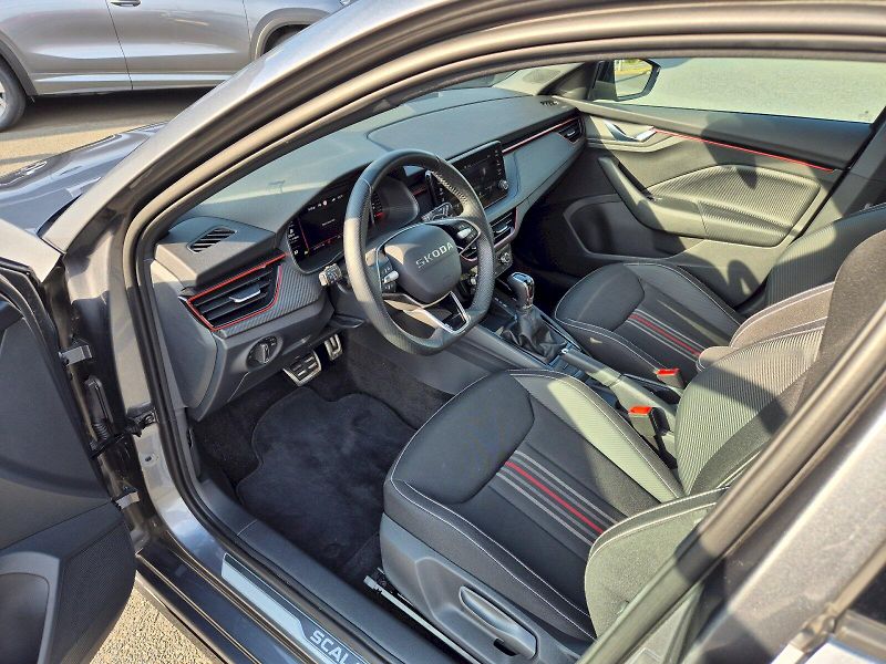 Škoda Scala (2025) Monte Carlo 1.0 TSI 85 kW 7°DS - fotka 15 z 34