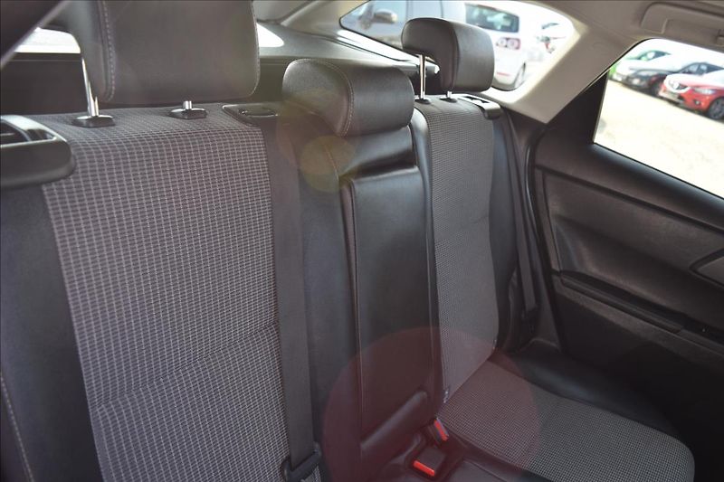 Toyota Auris 1,2 i 85KW XENONY AUTOMAT ALU - fotka 21 z 55
