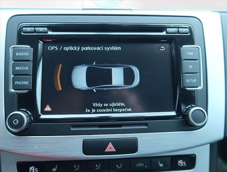 Volkswagen CC (2013) Sportline 2.0 TDI, Xenony - fotka 17 z 17