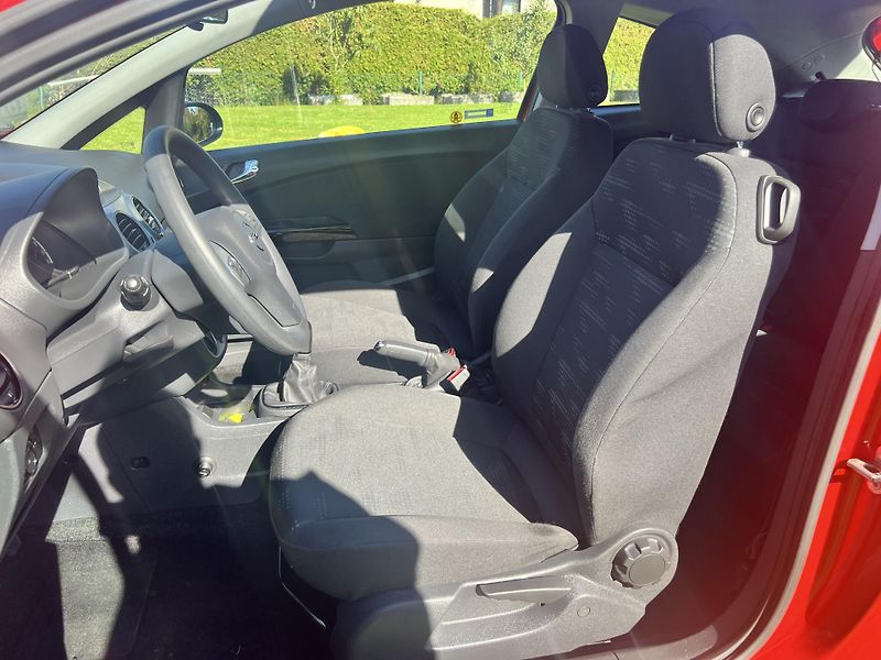 Opel Corsa 1,0 48KW,KLIMA,77TKM,1MAJITEL - fotka 12 z 34