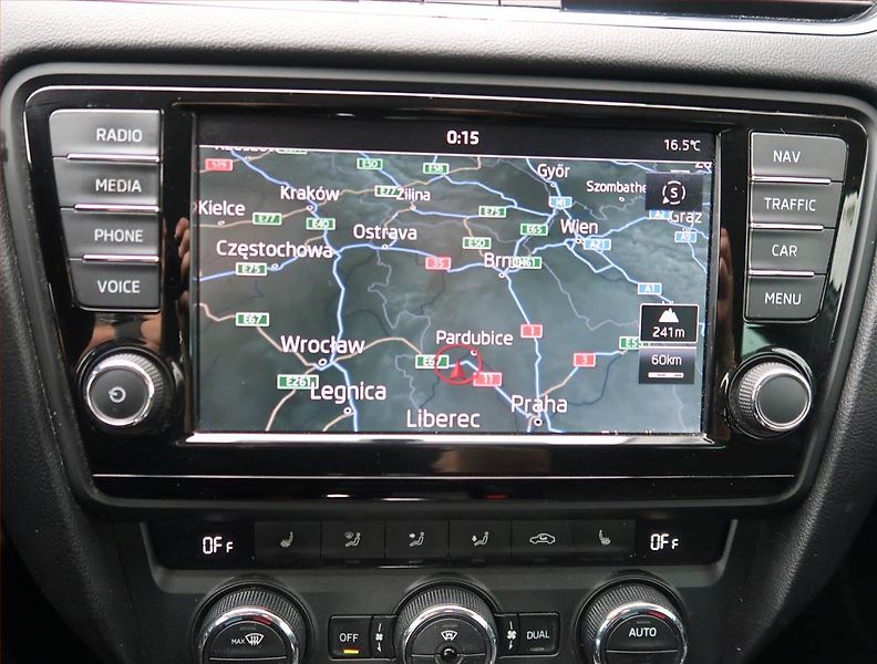 Škoda Octavia (2013) Elegance 1.8 TSI, 4X4 - fotka 19 z 23