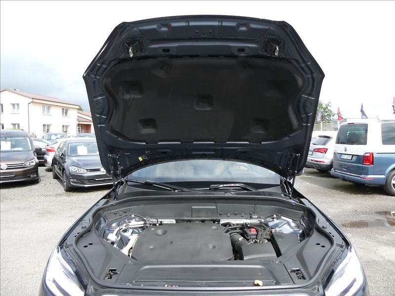 Volvo XC90 2,0 B5 173kW AWD,2x kola,ČR,DP - fotka 41 z 46