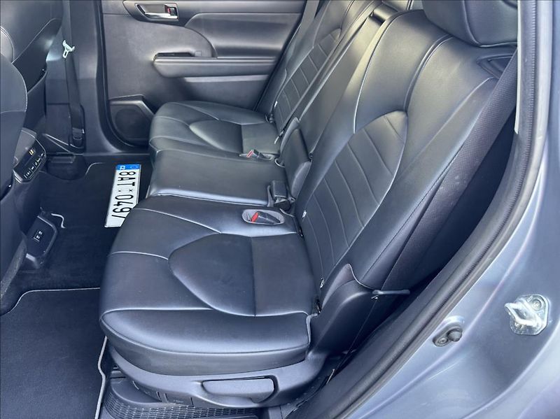 Toyota Highlander 2,5 Hybrid,Tažné,DPH - fotka 25 z 27
