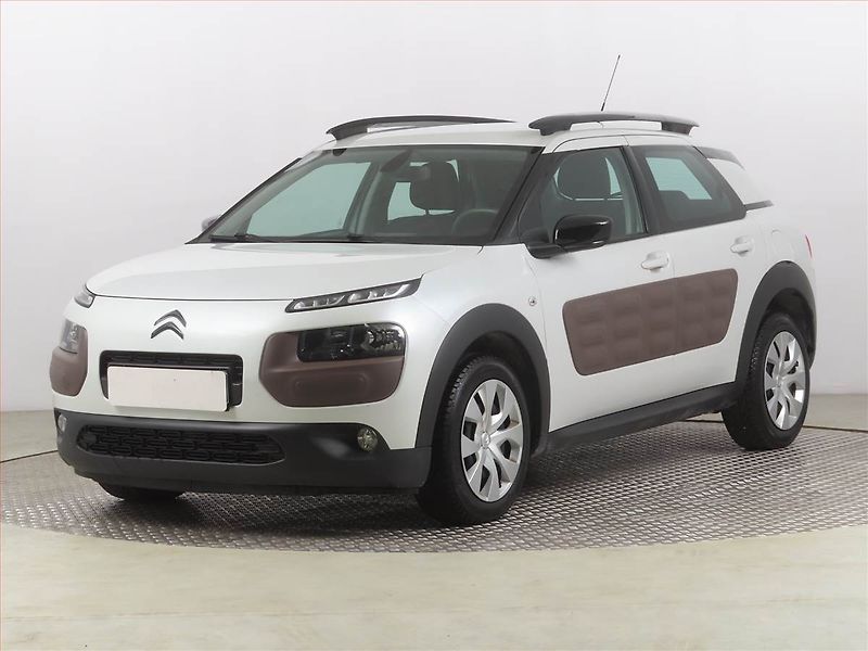 Citroën C4 Cactus (2017) 1.2 PureTech, Serv.kniha - fotka 2 z 16